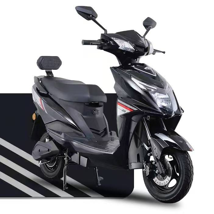 Scooter elétrica cor preta
